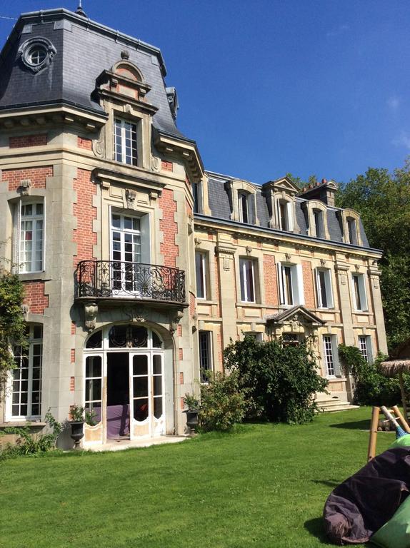 Chateau De Bertreville Bed and Breakfast Εξωτερικό φωτογραφία