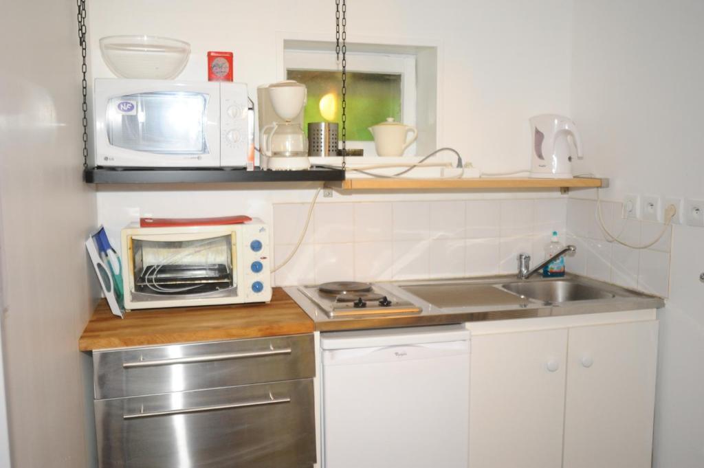 Chateau De Bertreville Bed and Breakfast Δωμάτιο φωτογραφία