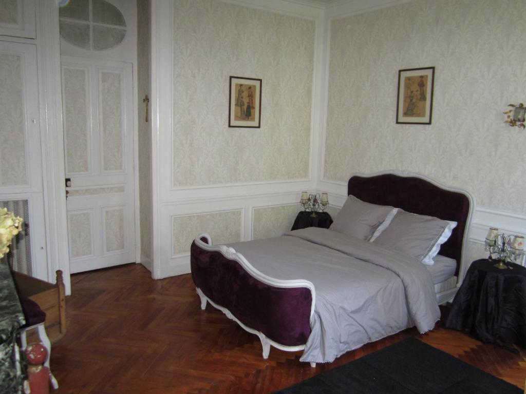Chateau De Bertreville Bed and Breakfast Δωμάτιο φωτογραφία
